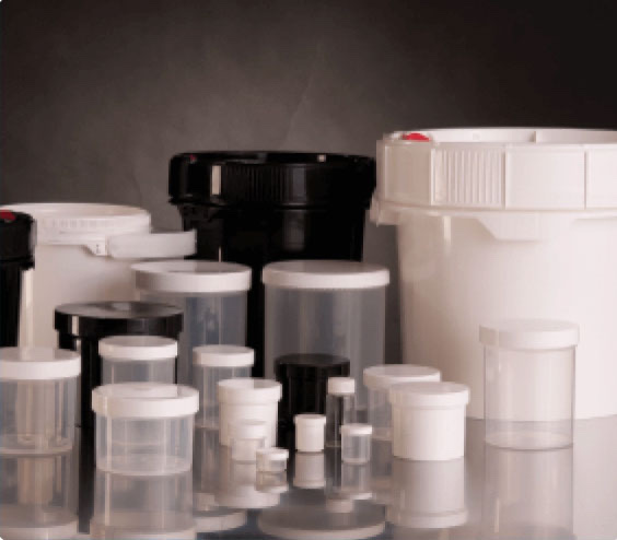 FlackTek mixing cups, buckets, lids and containers in a range of sizes